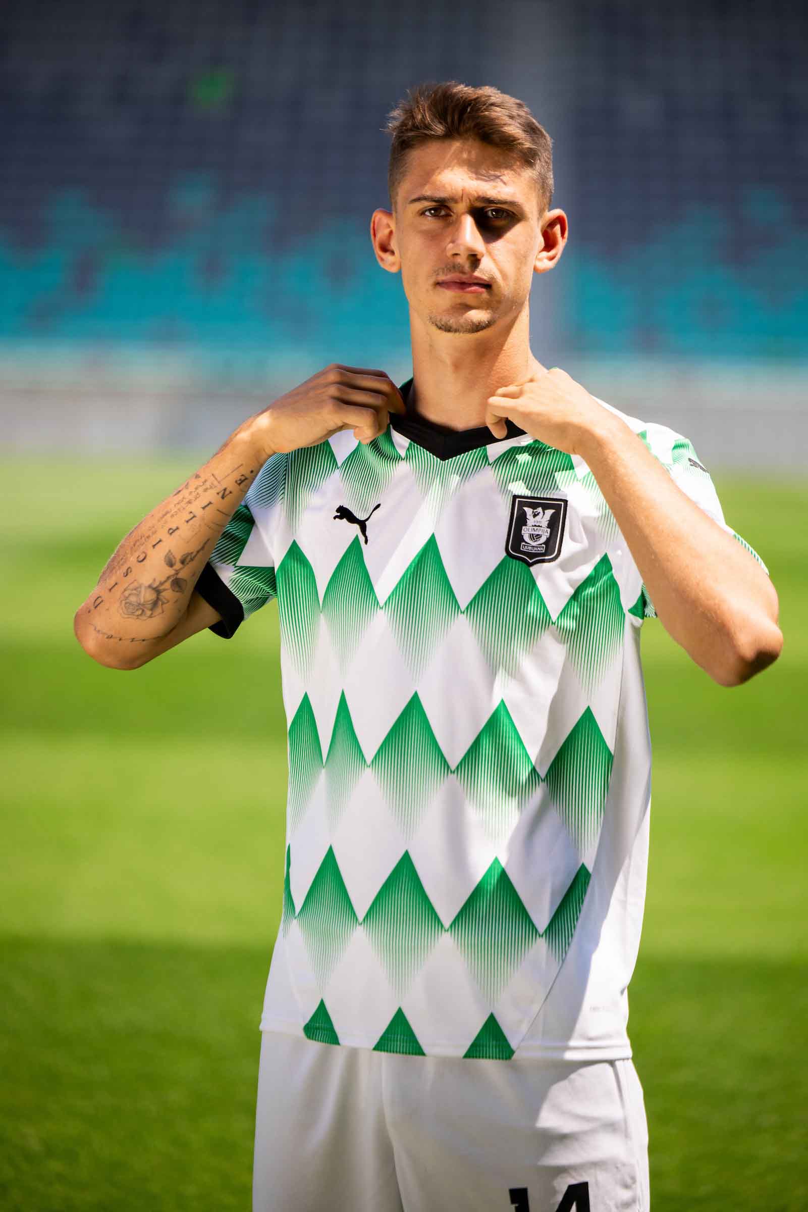 1a Olimpija-dresi_359_240711_VID (1).jpg Domači dres Puma Olimpija 24/25 - slika 1